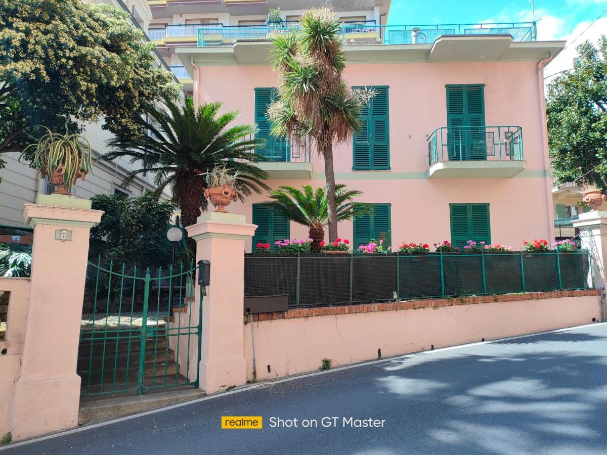 Villa Arcobaleno Rondo Garibaldi Sanremo Exterior photo